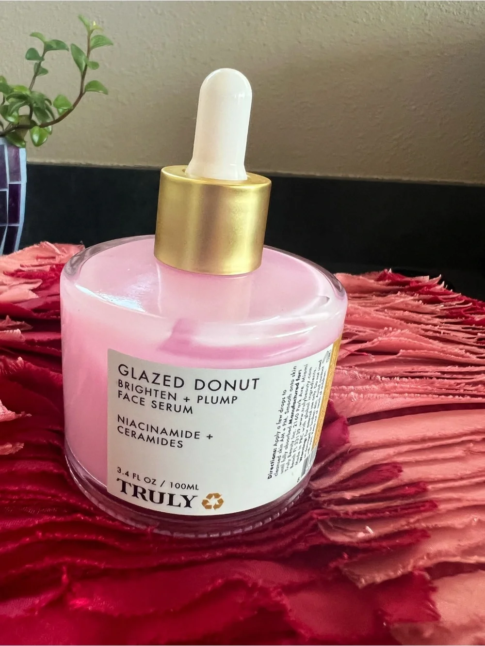 TRULY Glazed Donut Brighten + Plump Face Serum -100ml
